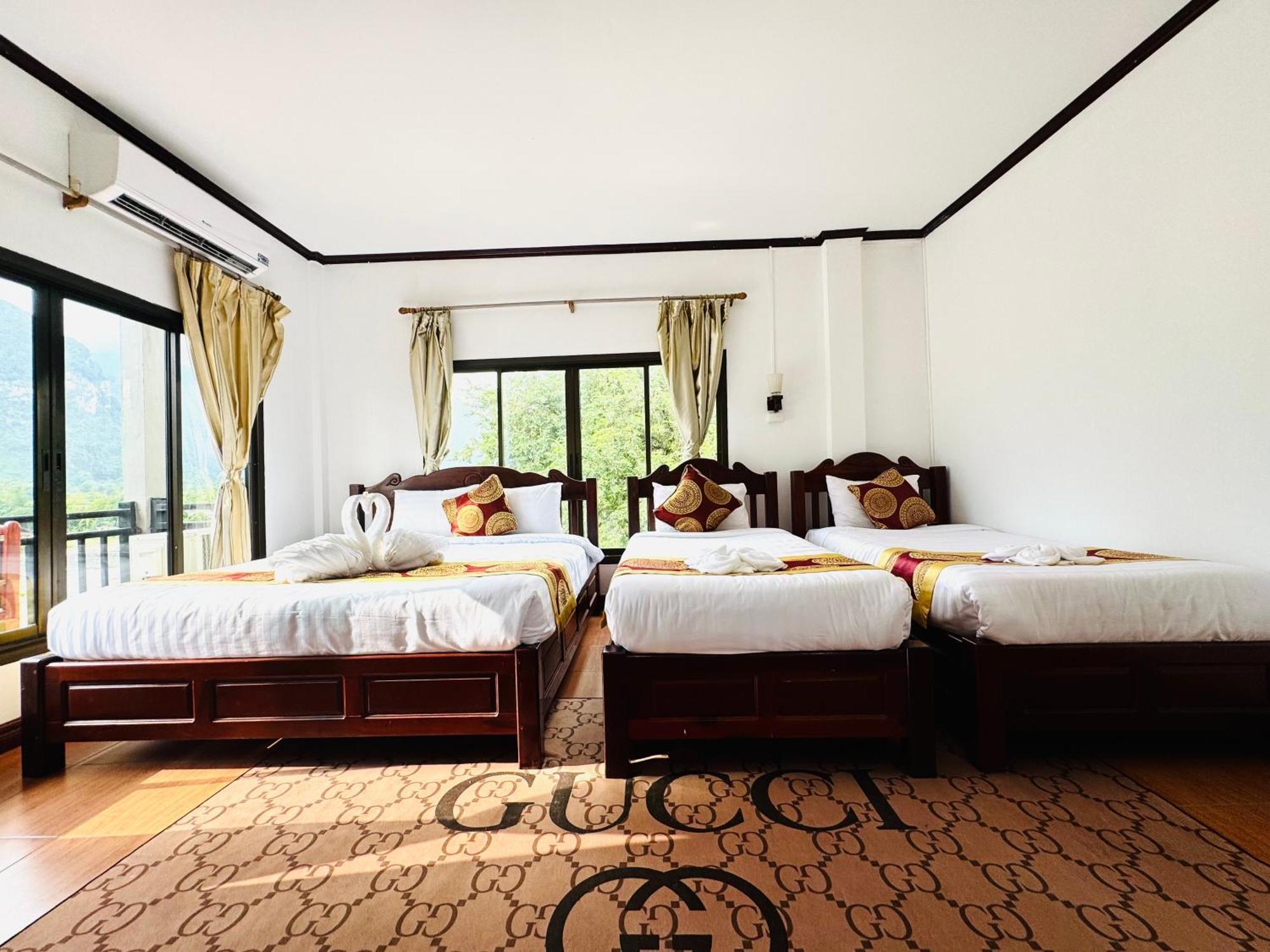 Vang Vieng Hana River View Hotel & Travel المظهر الخارجي الصورة
