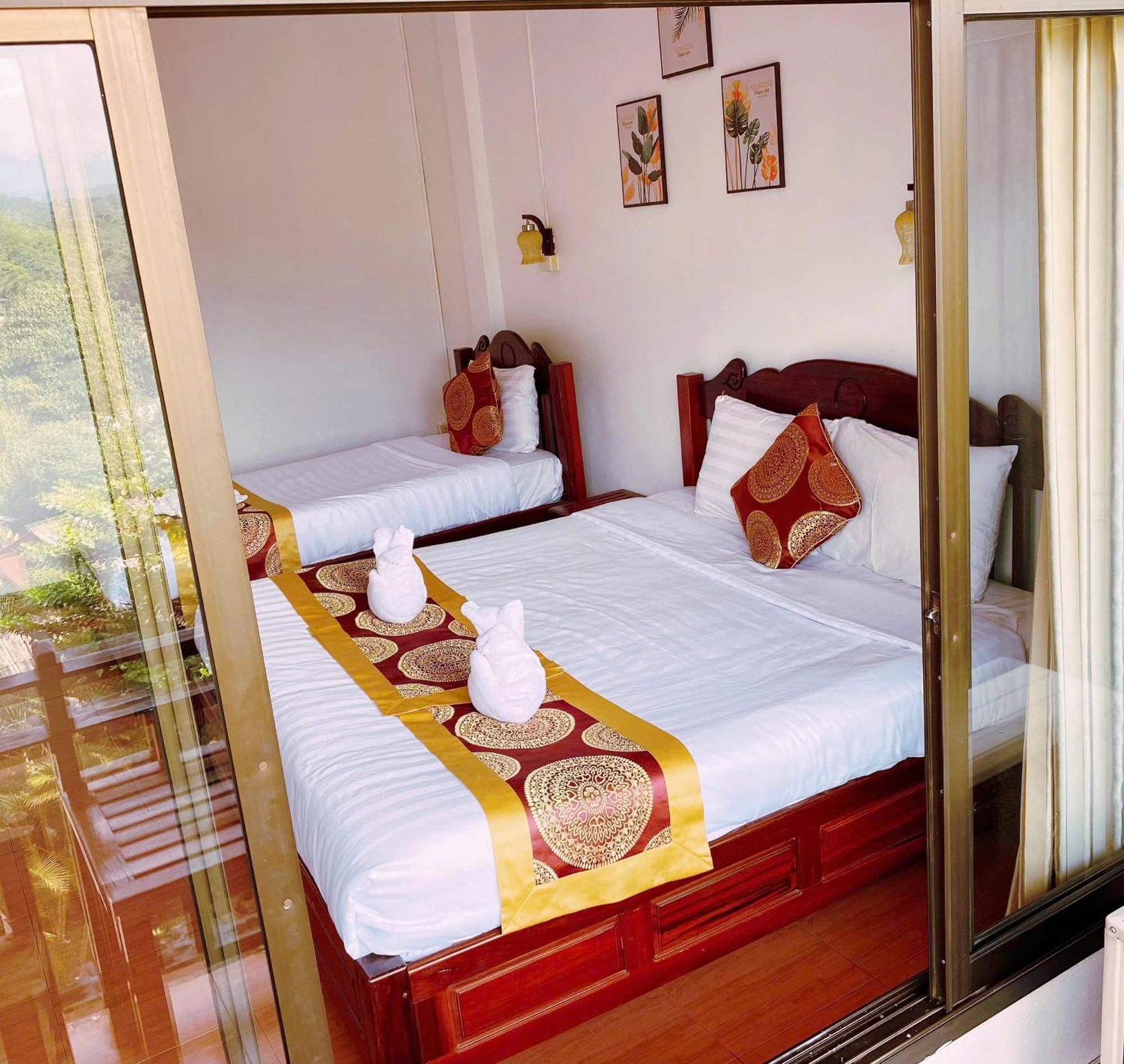 Vang Vieng Hana River View Hotel & Travel المظهر الخارجي الصورة